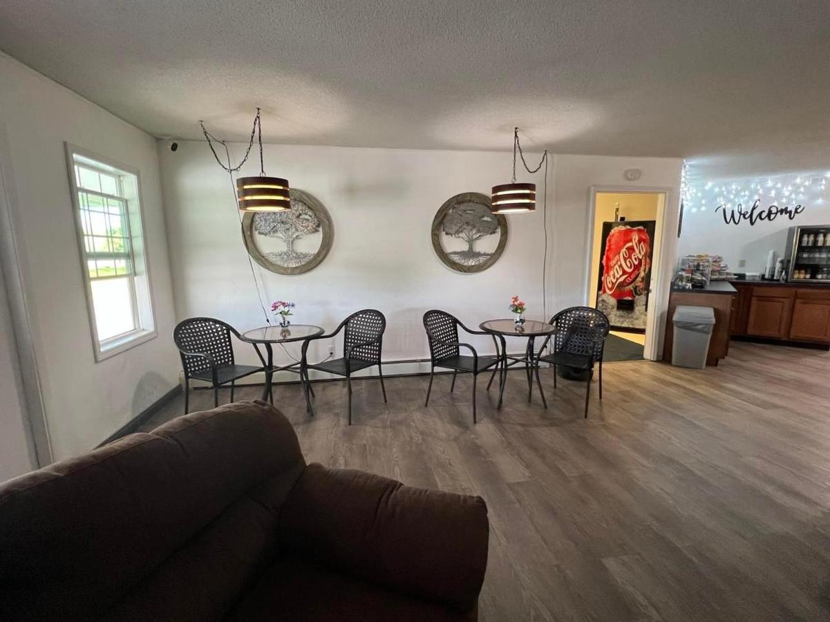 Northwoods Motel Ladysmith 외부 사진
