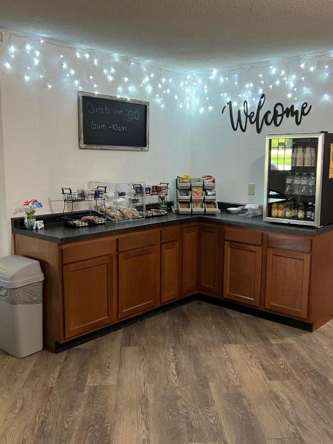 Northwoods Motel Ladysmith 외부 사진