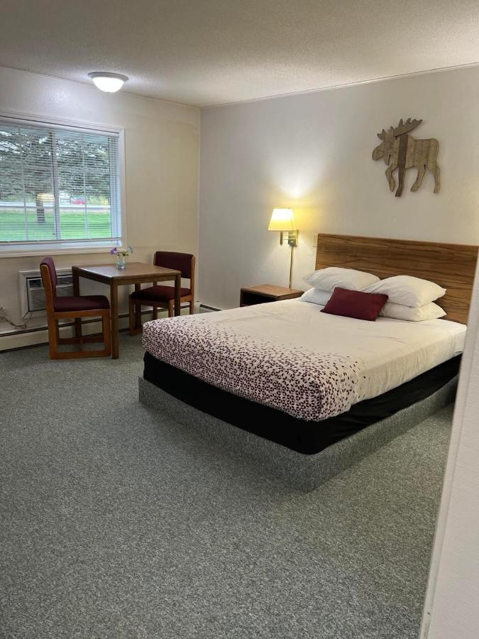 Northwoods Motel Ladysmith 외부 사진
